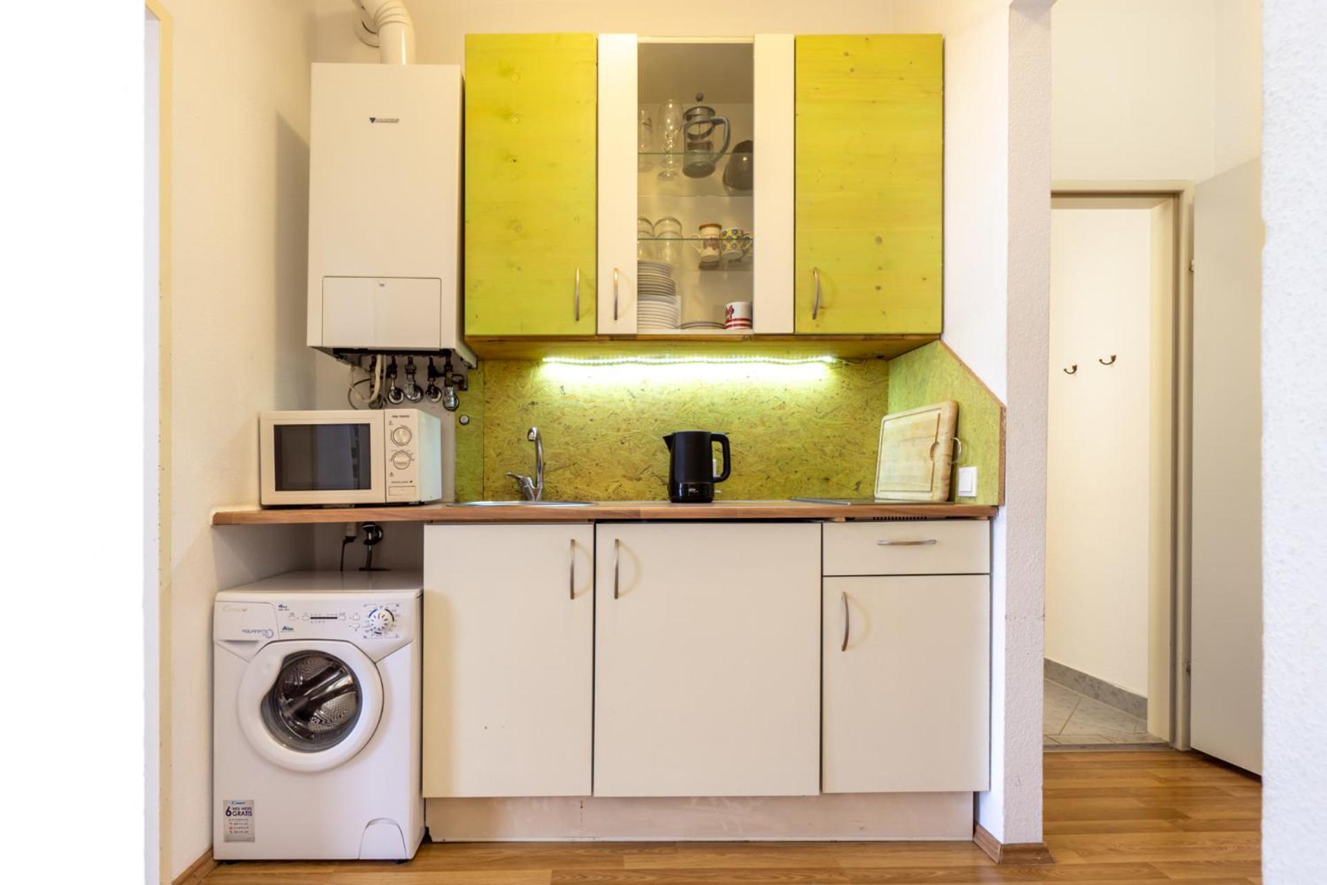 Apartment 5 Stops Away From City-Centre Wien Exteriör bild