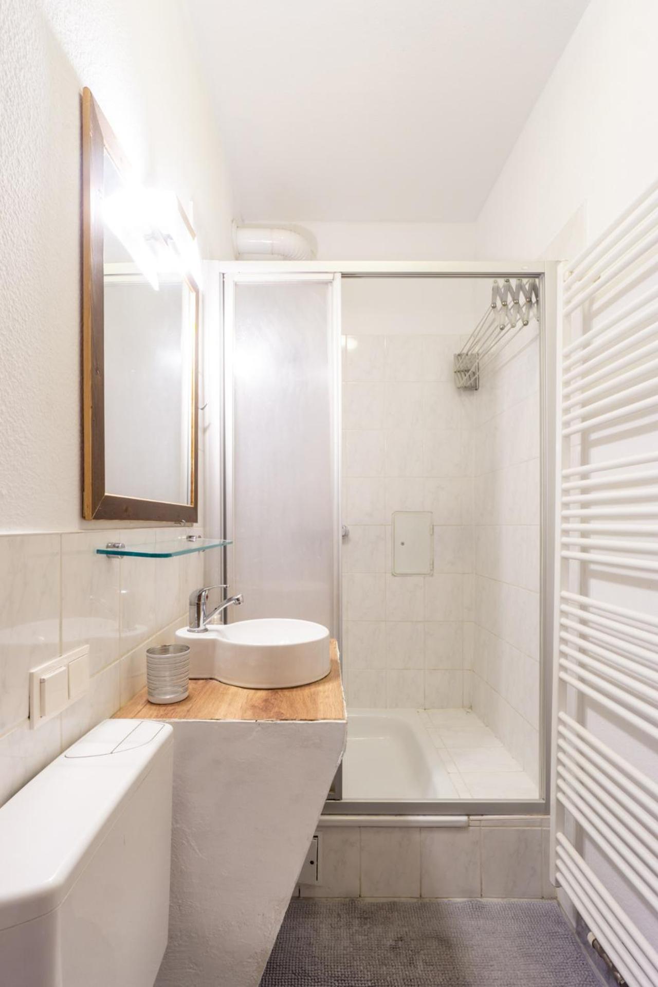 Apartment 5 Stops Away From City-Centre Wien Exteriör bild